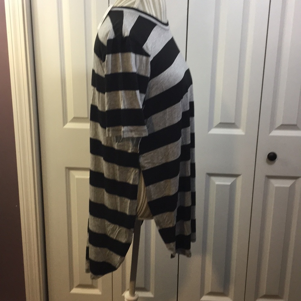 NWT Split side tunic